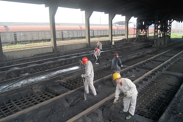 2.株洲洁净煤公司员工清仓.JPG